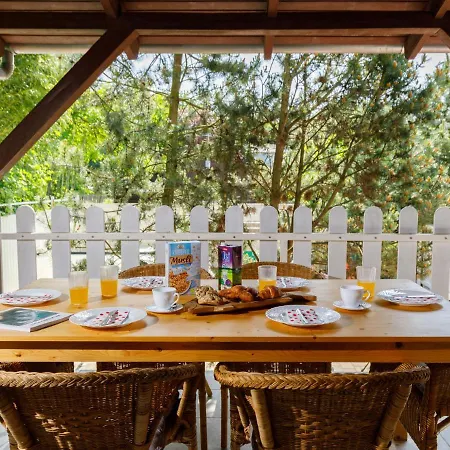 Violetta By Interhome בית נופש באלאטונקנשה